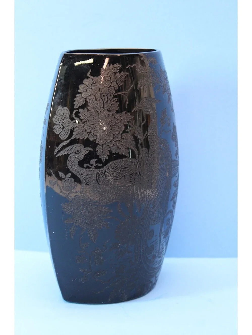 Vtg Asian Peacock & Rose Nora Bird Reverse Black/Ebony Porcelain Etched Vase 8x6